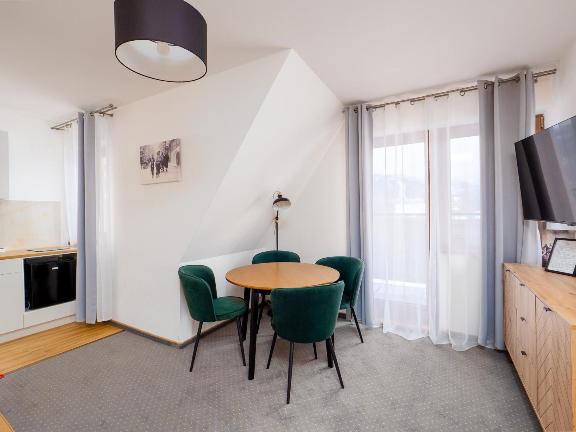 Villa 84 & Apartments Jacuzzi & Sauna Zakopane Zewnętrze zdjęcie