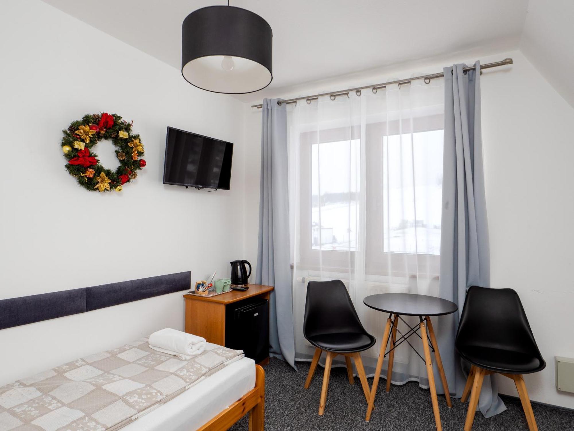 Villa 84 & Apartments Jacuzzi & Sauna Zakopane Zewnętrze zdjęcie
